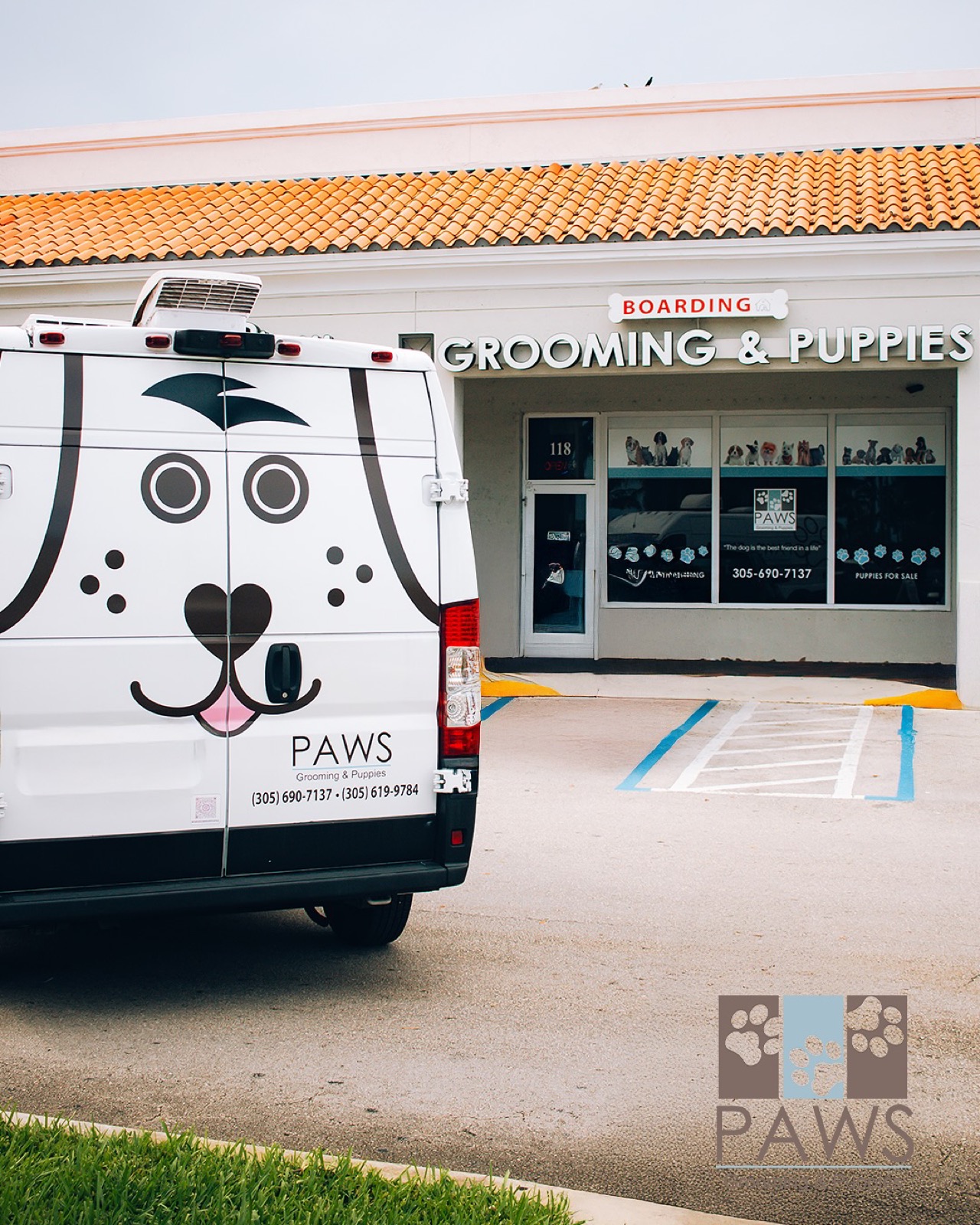 Paws Grooming & Puppies mobile grooming van